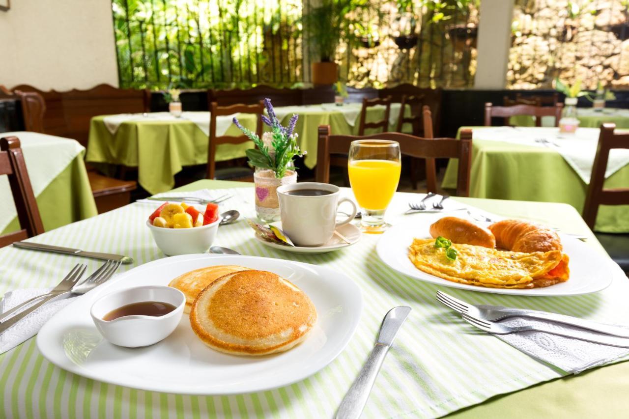Hotel Stein Colonial Cali Esterno foto